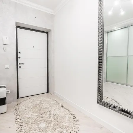 Hi-tech Mgapartments * Minsk